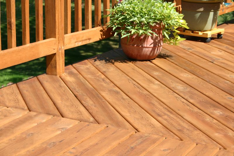 Planking Design Trends - Econo Decks - Decks and Fence Services Calgary