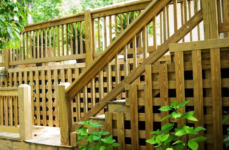 Wood Fence Deck Railing - WoodsInfo